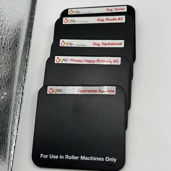 Sizzix Sizzlits set of 5 dies: dogs, birthday and decorative - Picture 1 of 7